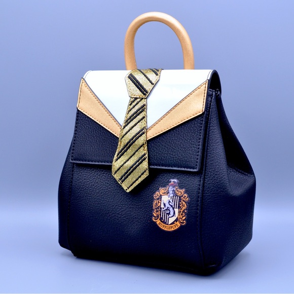 Harry Potter Mini Backpack Hogwarts Collection - Danielle Nicole - Picture 8 of 9